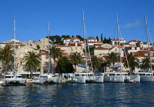 Sailing in Croatia for 3 days takes us to the famous Hvar Sailing in Croatia for 3 days takes us to the famous Hvar