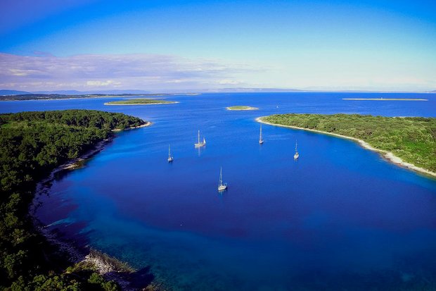 Sailing In Pula