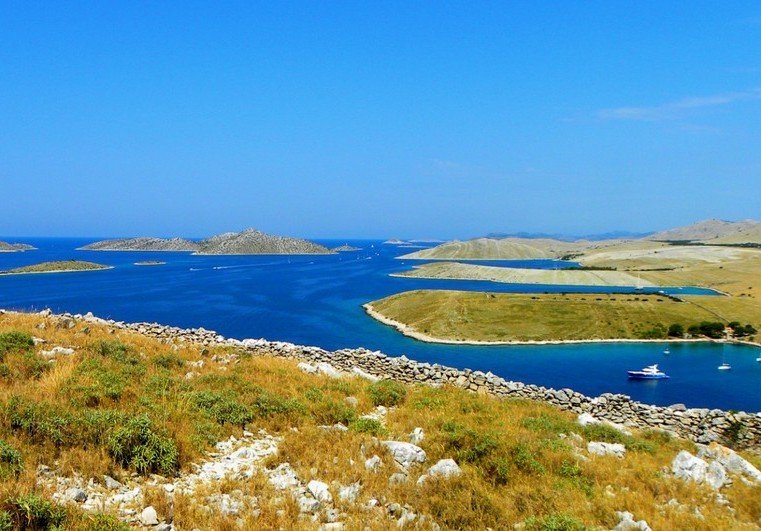 Zadar sailing tour through 100 islands of the Kornati national park