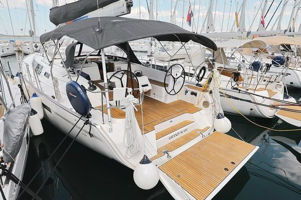 Bavaria 46 style