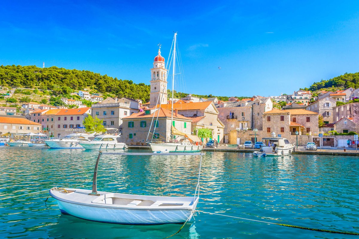 Typical Dalmatian village Pučišča