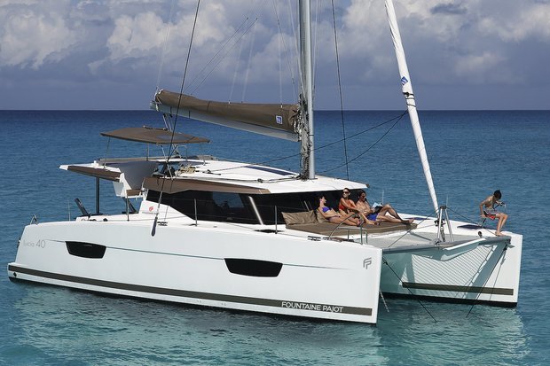 Fountaine Pajot  LUCIA 40 