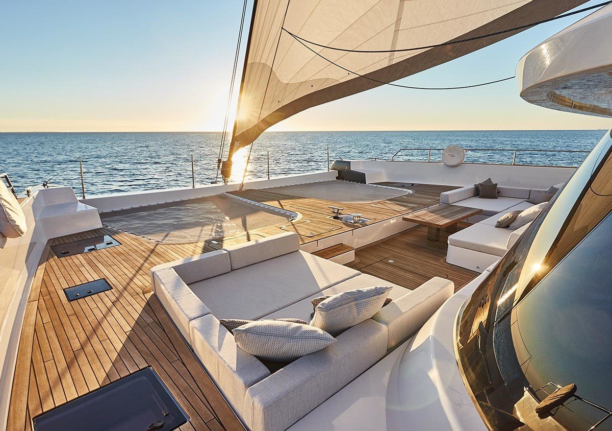 Luxury catamaran charter Split