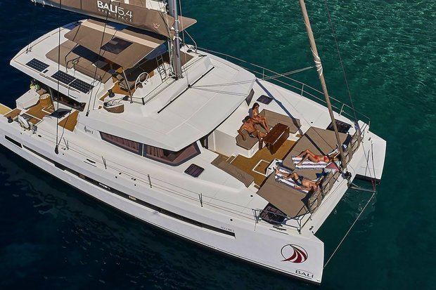 Rent Catamaran Bali 5.4 in Croatia