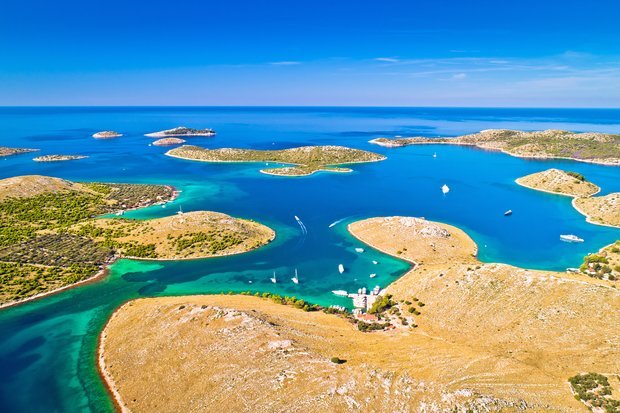 Renting a yacht in Zadar Croatia